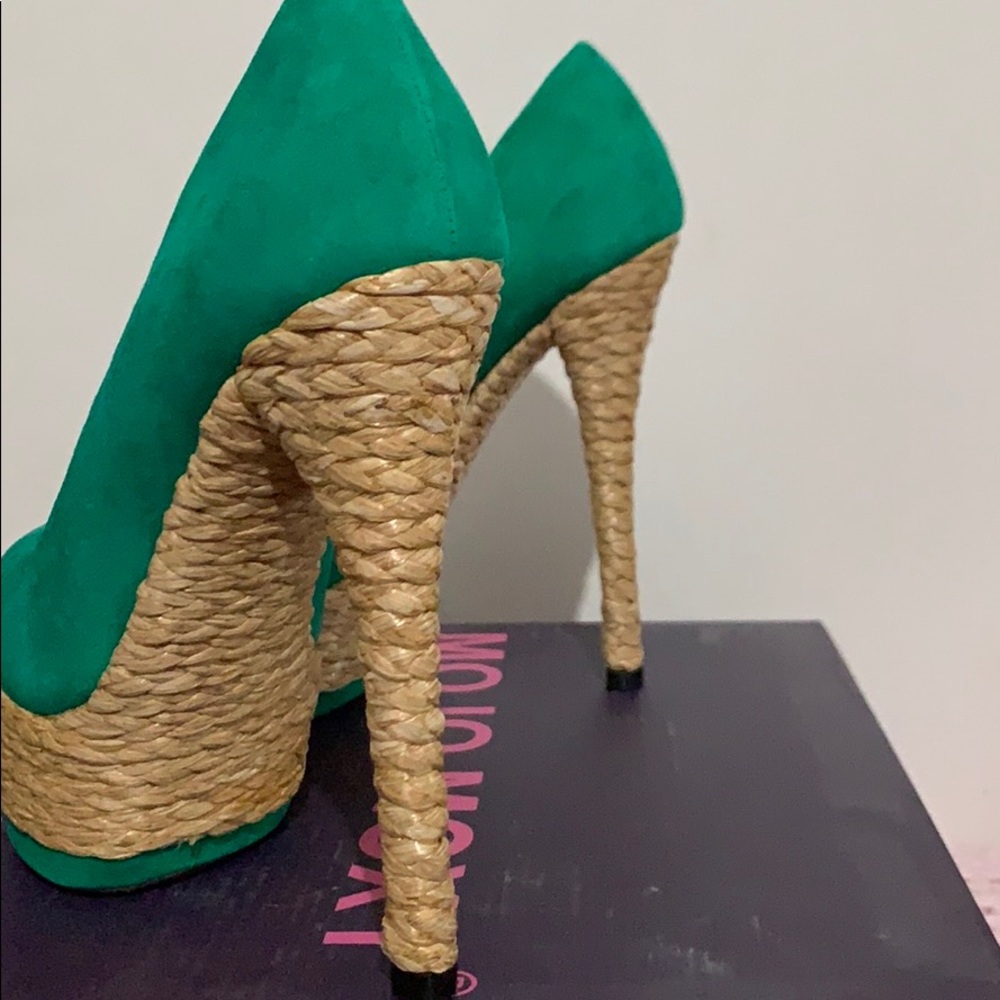 Shoes - Picture 2 of 3